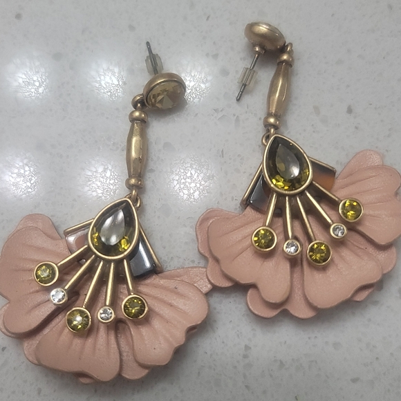 Stella & Dot earrings - Picture 5 of 9